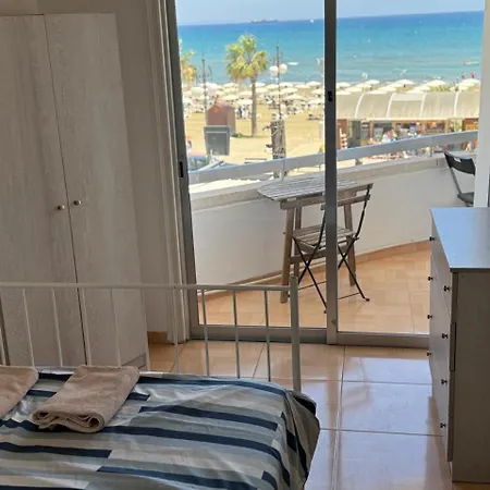 Front Apartament